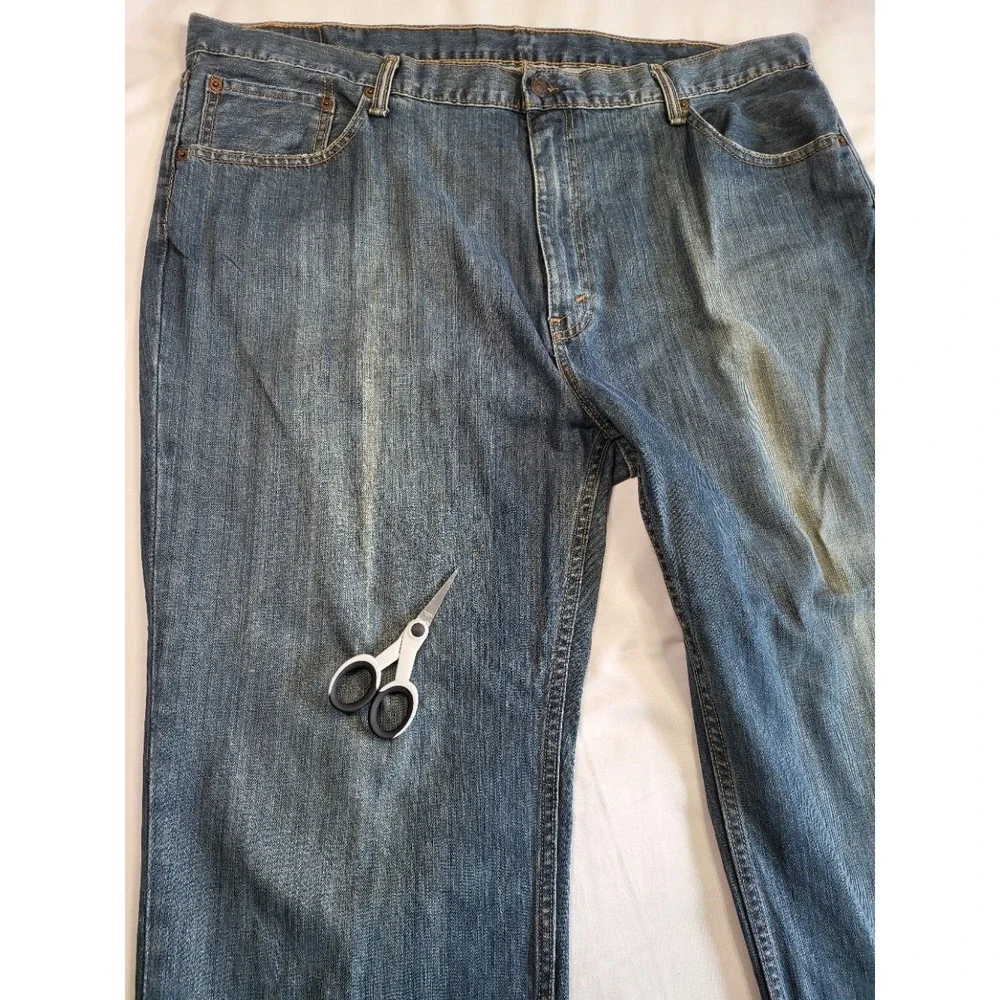 Levis 559 Relaxed Straight Leg Jeans Mens 44x28 Medium Wash Blue Denim